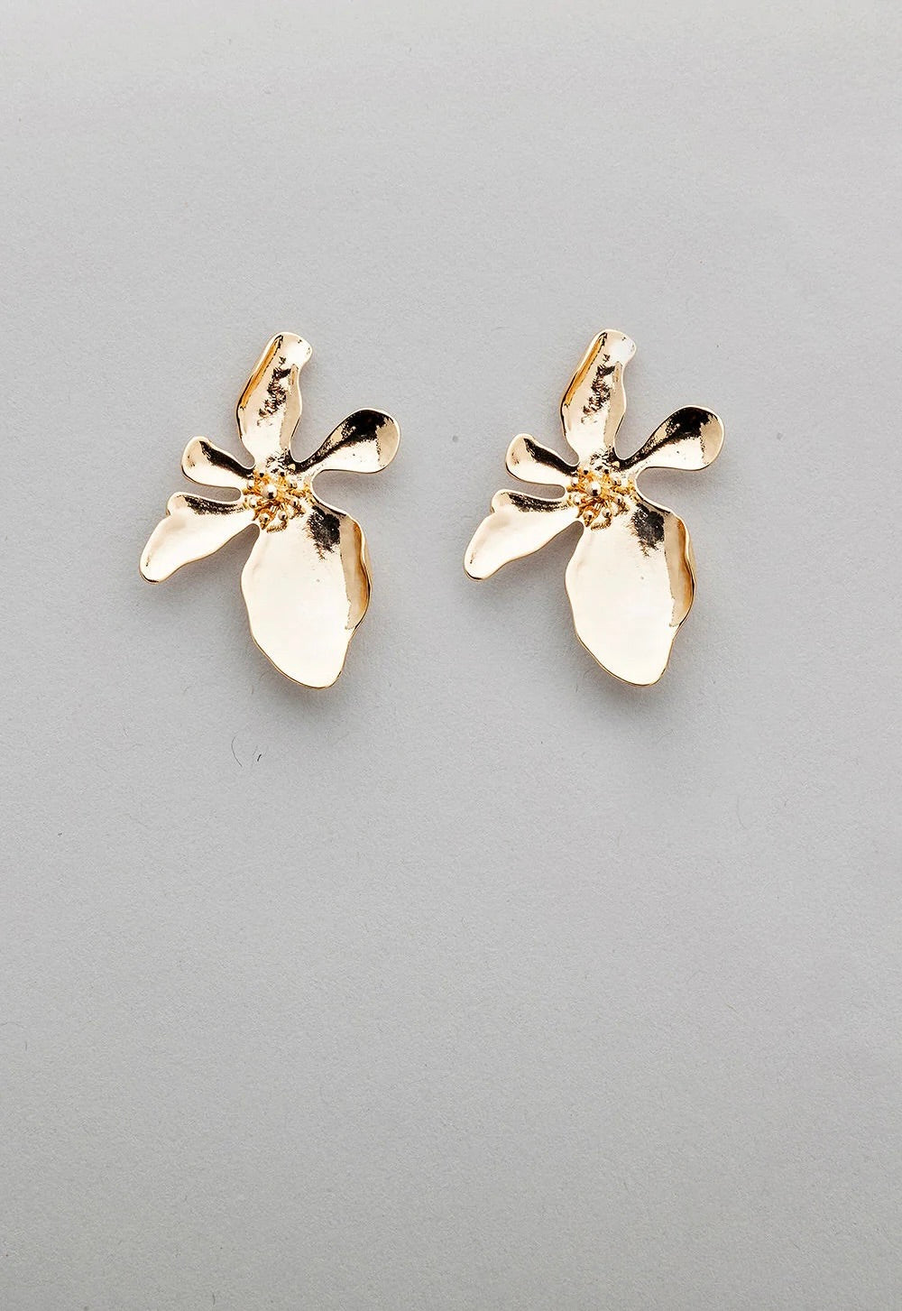 Bow 19 Flower Gold Earrings