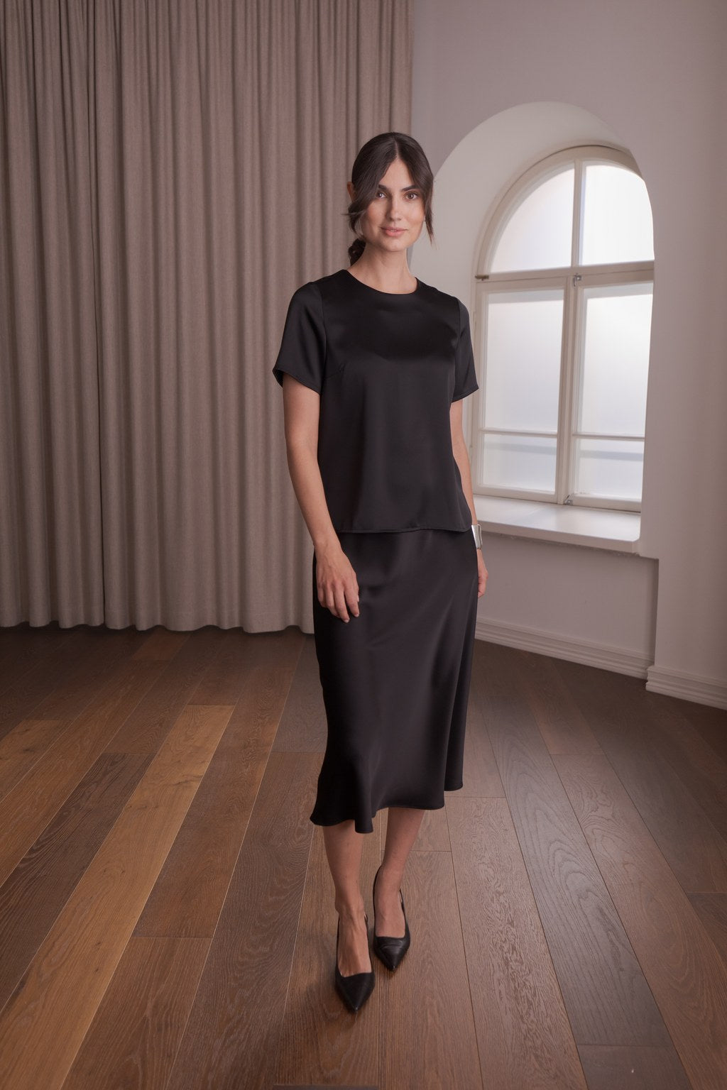 Original Story Midisatiinihame Musta