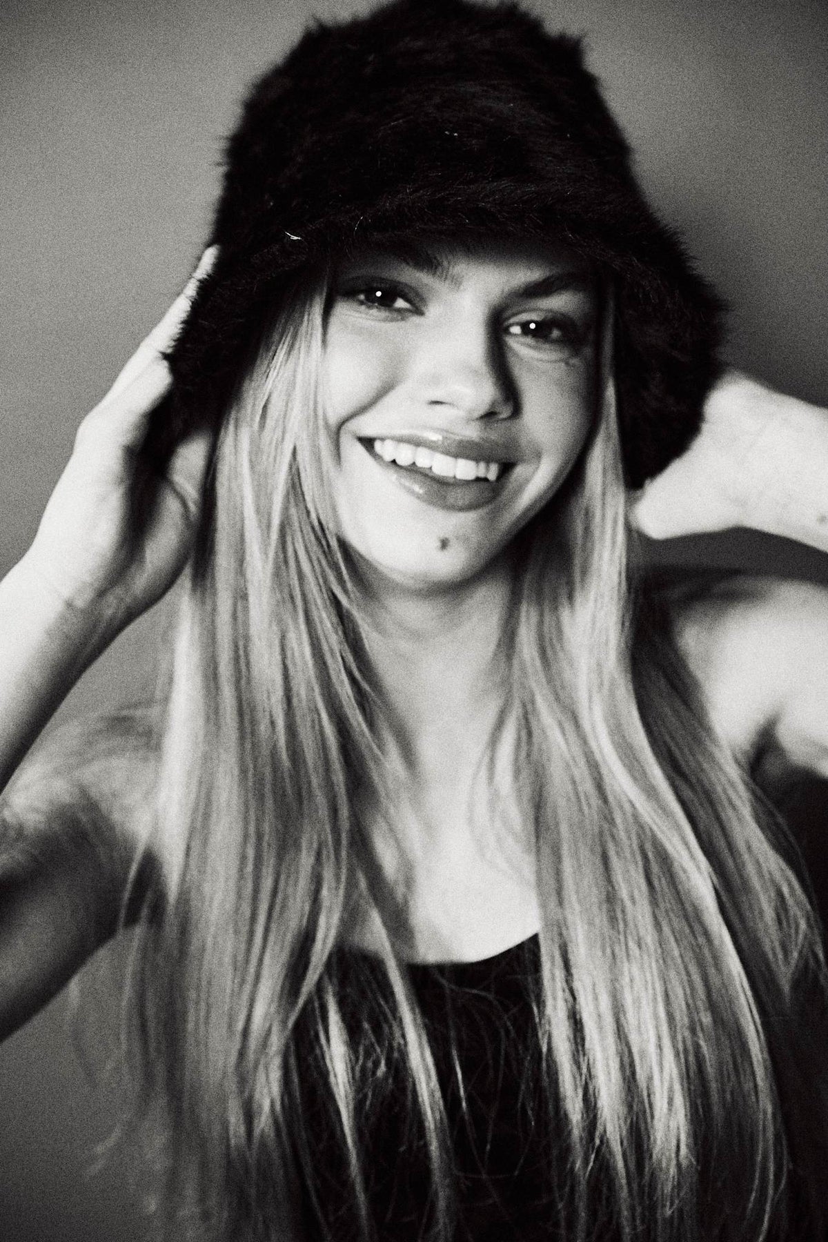 Bow 19 Anais Bucket Hat Black