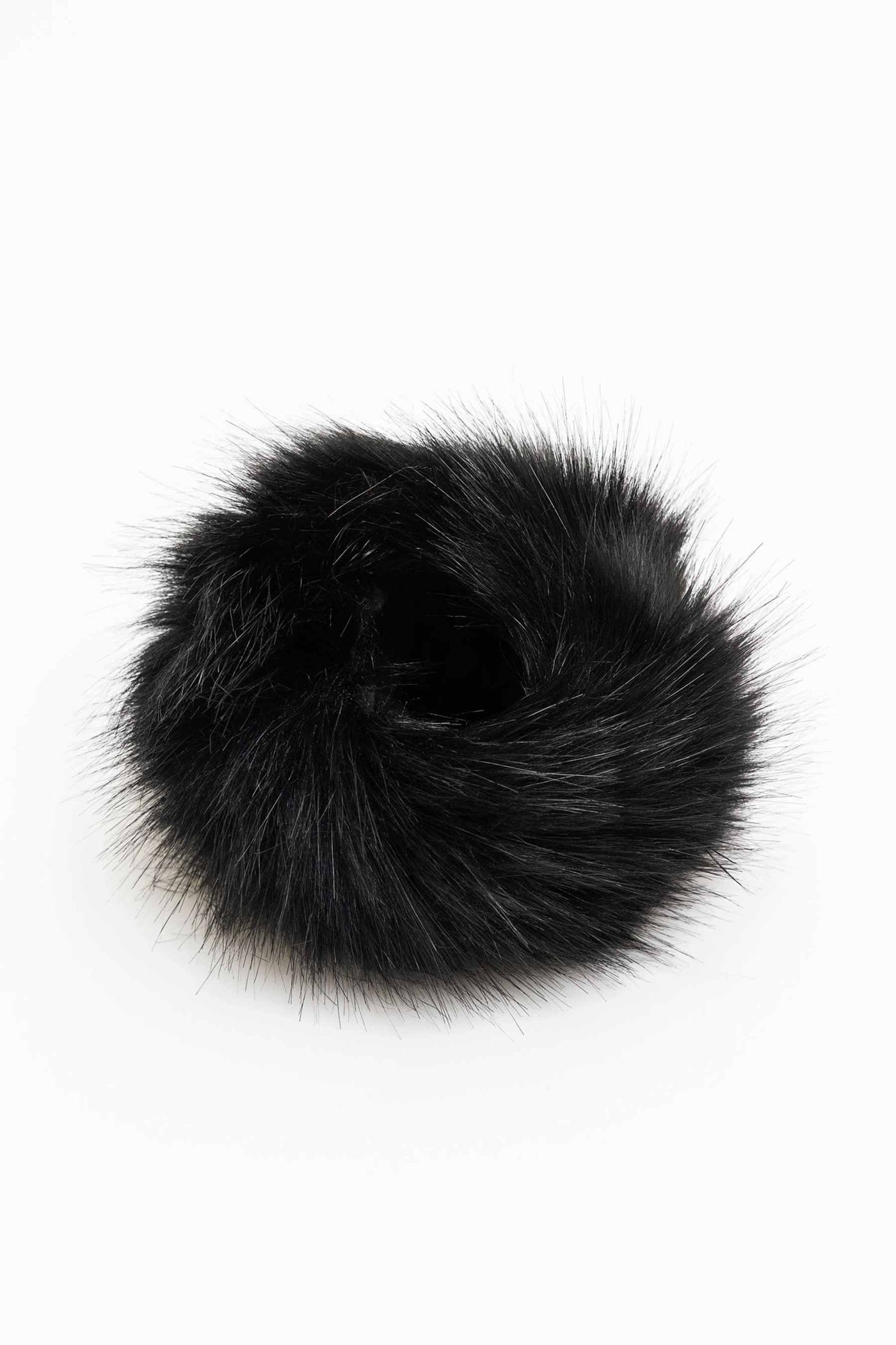 Bow 19 Anais Cuff Black