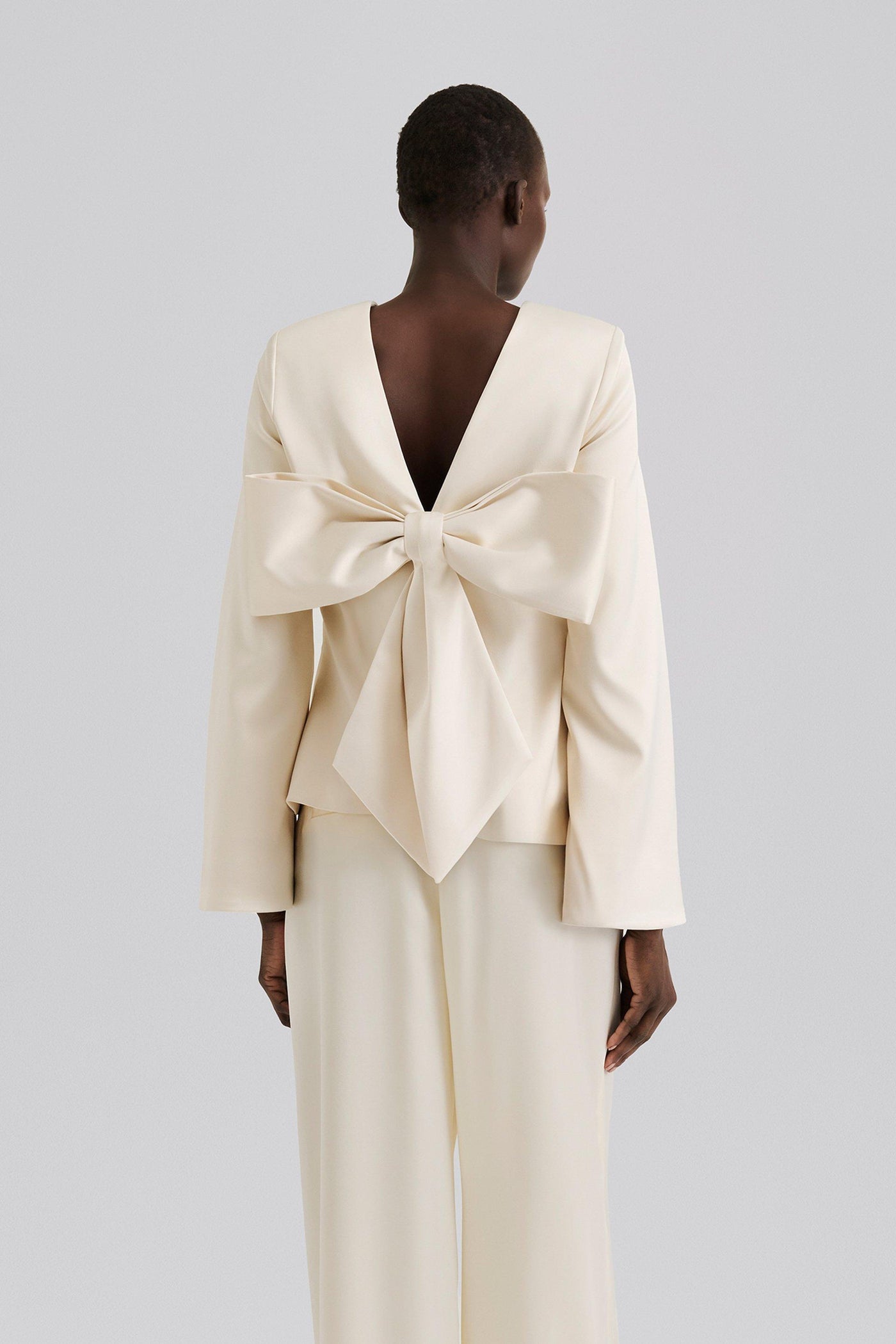 Malina Elna Bow Detaild Top Vanilla