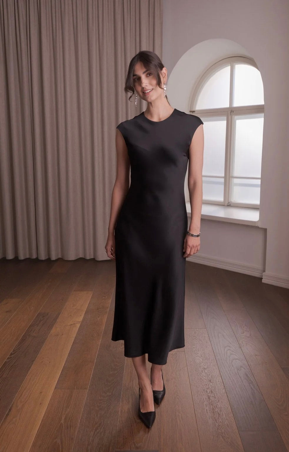 Original Story Satiinimekko Black