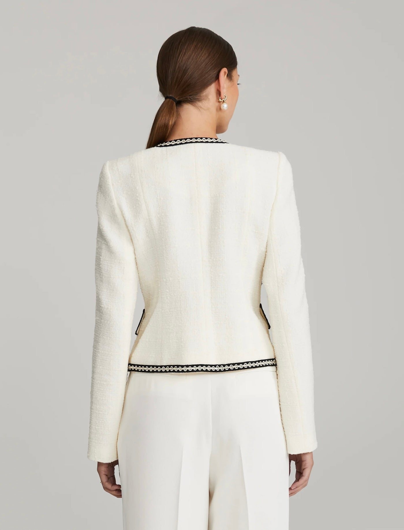 AndiataLesley Blazer White