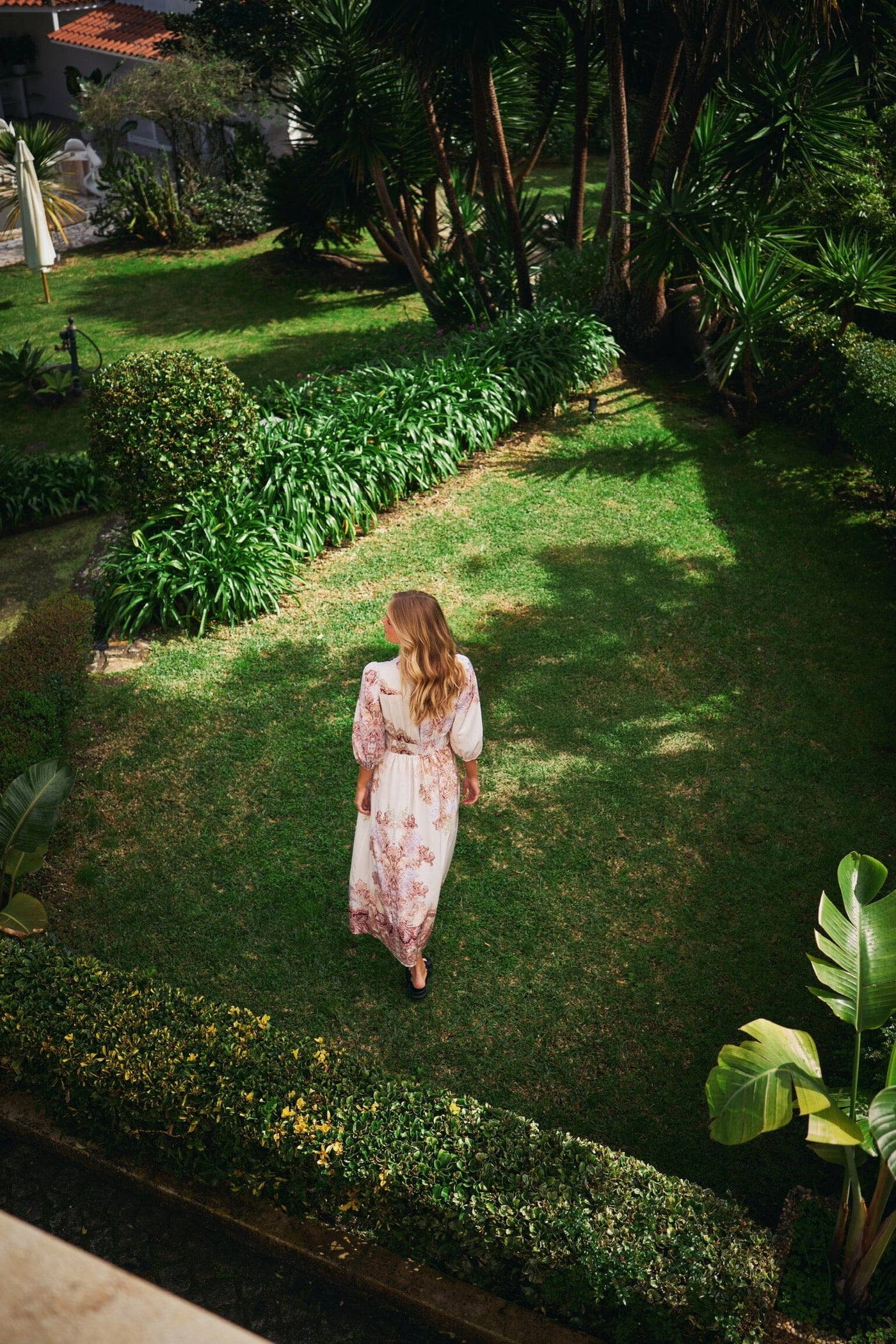 Neo Noir Stellar Artist Dress ivory