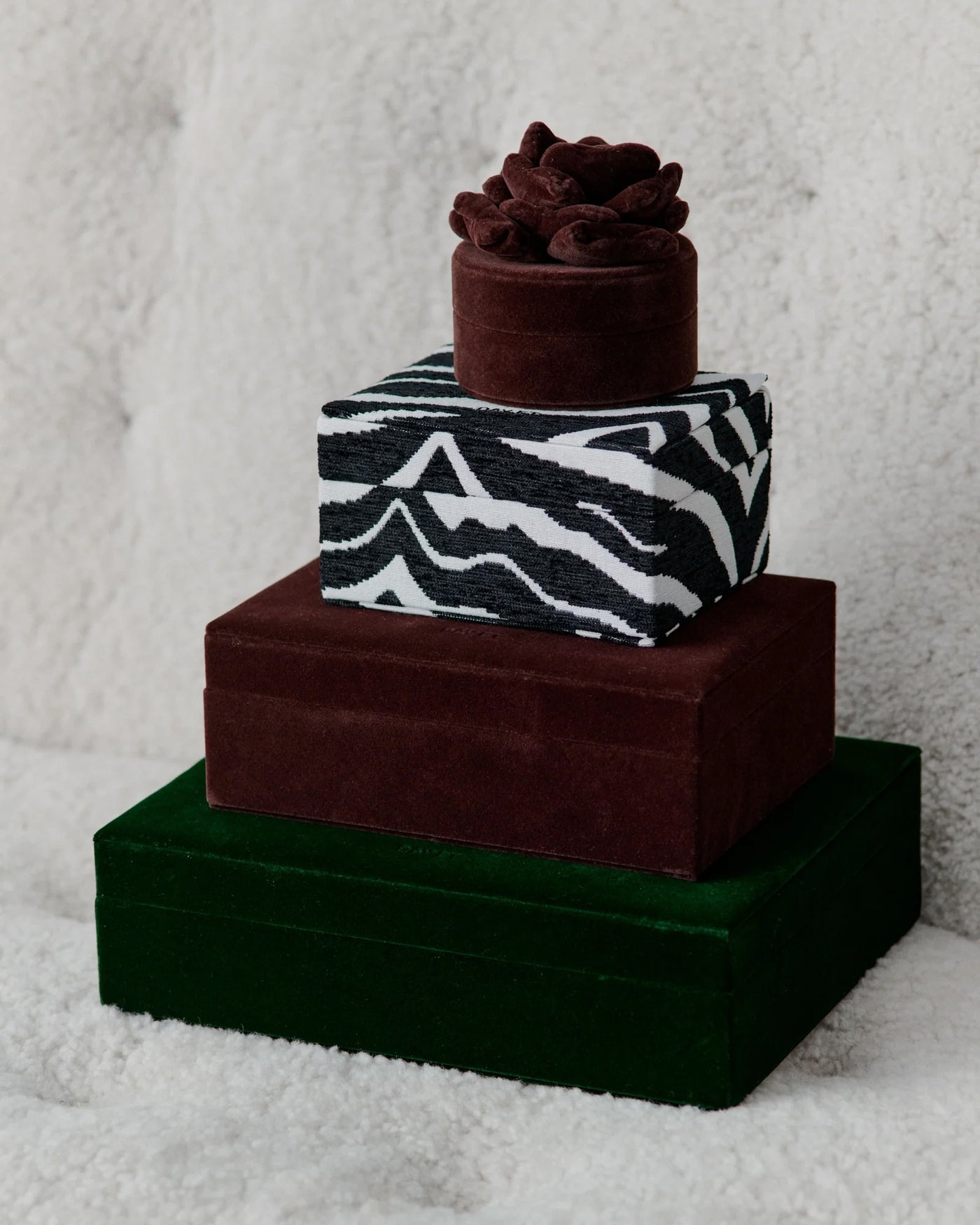 Day Et Velvet Flower Jewelry round Winetasting