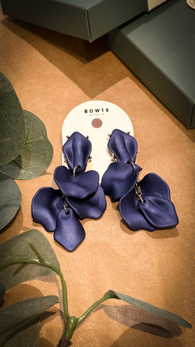 Bow 19 Leaf Earrings Matt Midnight Blue