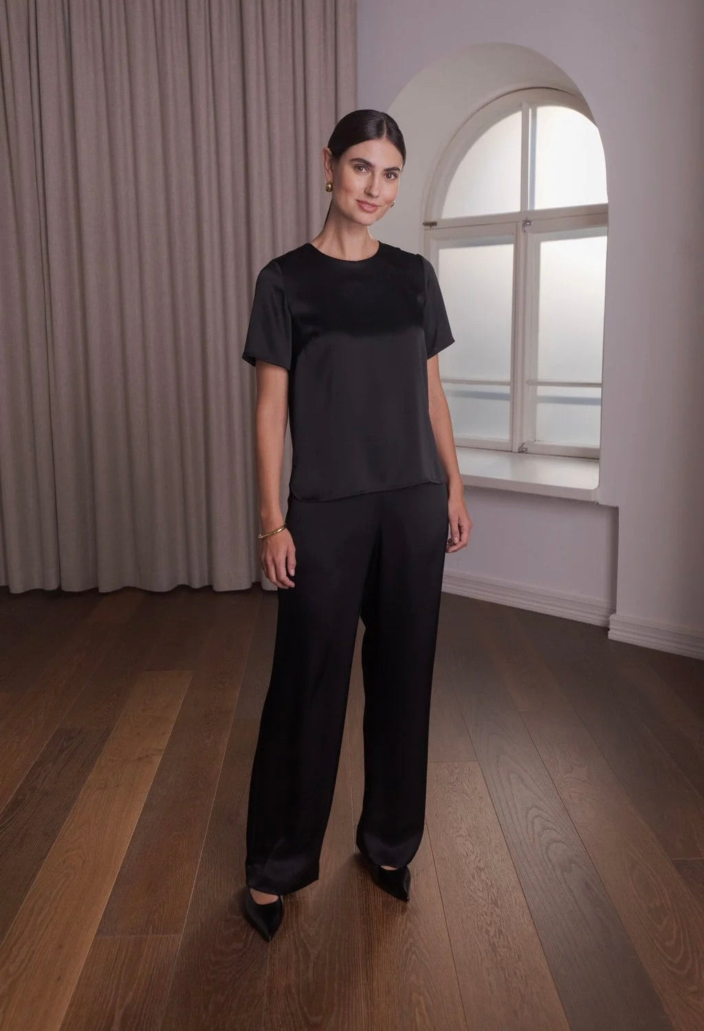 Original Story Leveälahkeiset Satiinihousut Black