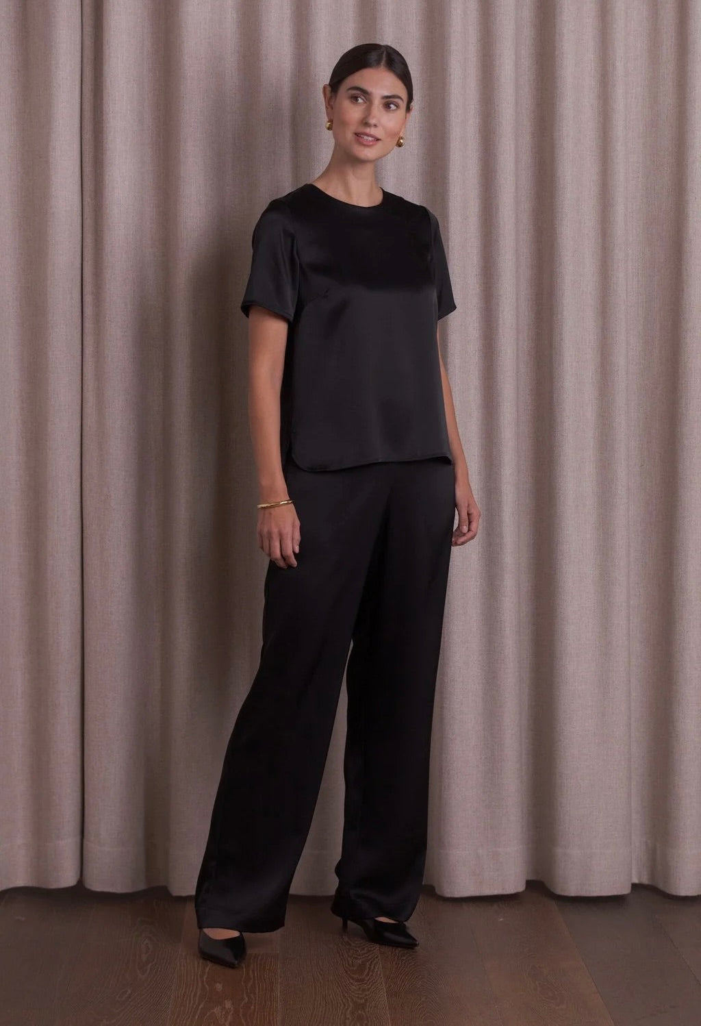 Original Story Leveälahkeiset Satiinihousut Black