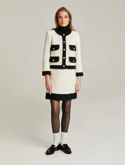 Andiata Luci Valkomusta Boucle Hame