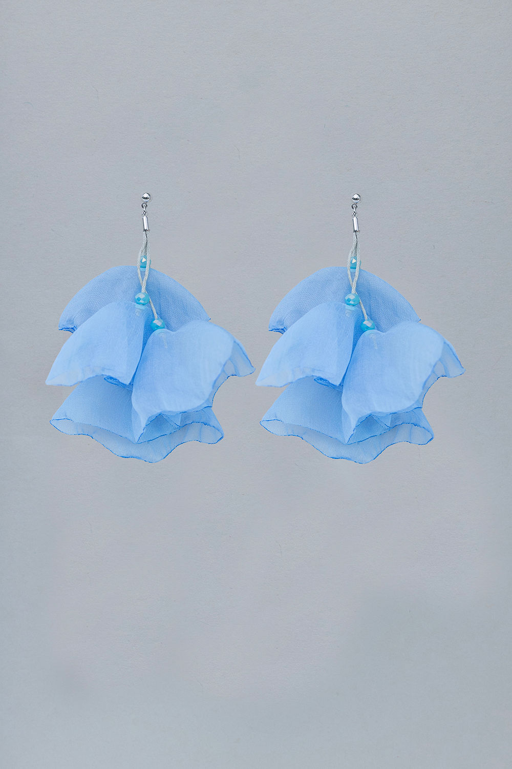 Bow Flowy Earrings Light Blue