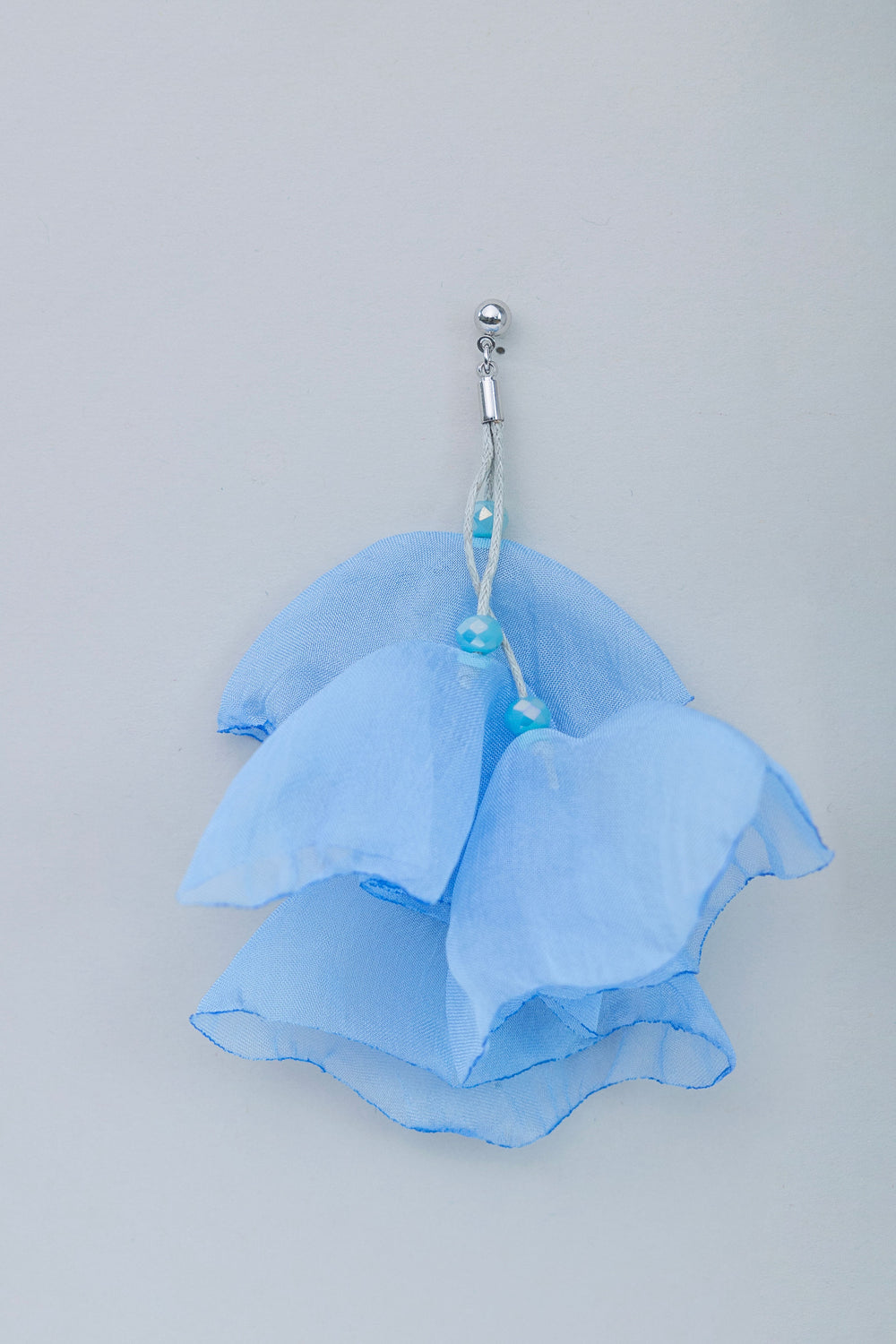 Bow Flowy Earrings Light Blue